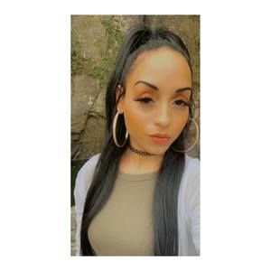 Meet your Posher, Lilly